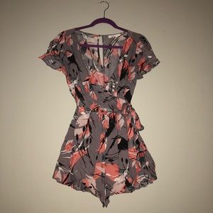 🌟SOLD—NEW: floral romper
